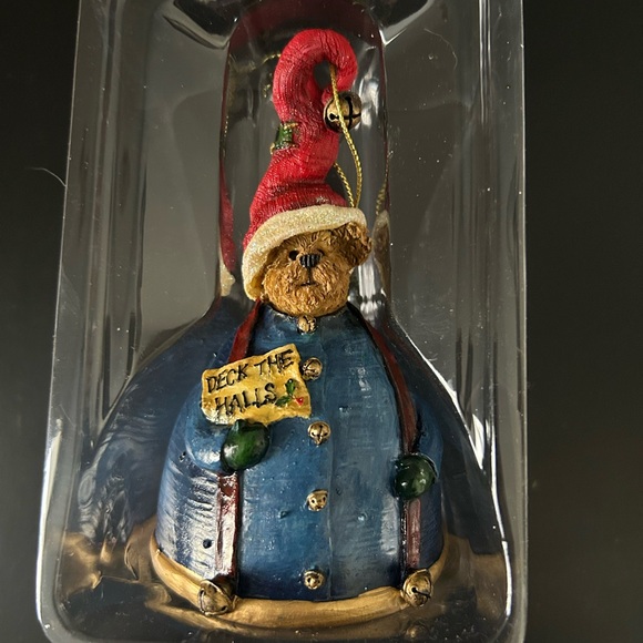Boyd’s Bears & Friend, Elvin Kringlebell Christmas Bell Ornament - Picture 6 of 6